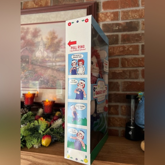 Talking Raggedy Andy Special
Collector's Edition Dakin
Signature Collection - Picture 3 of 5